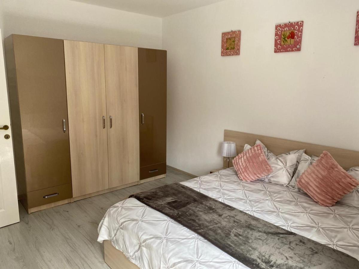 Rebeca Apartament Лугож Екстериор снимка