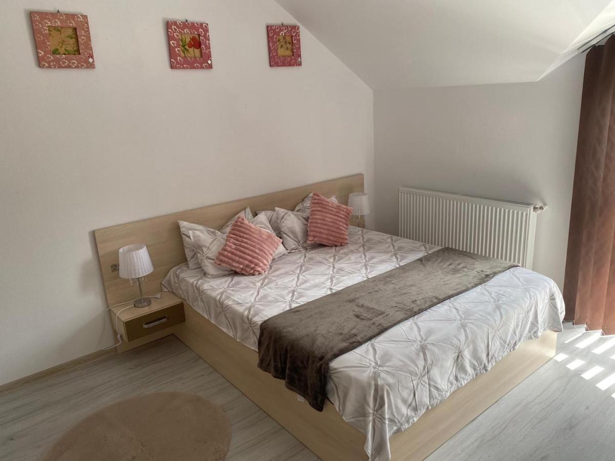 Rebeca Apartament Лугож Екстериор снимка