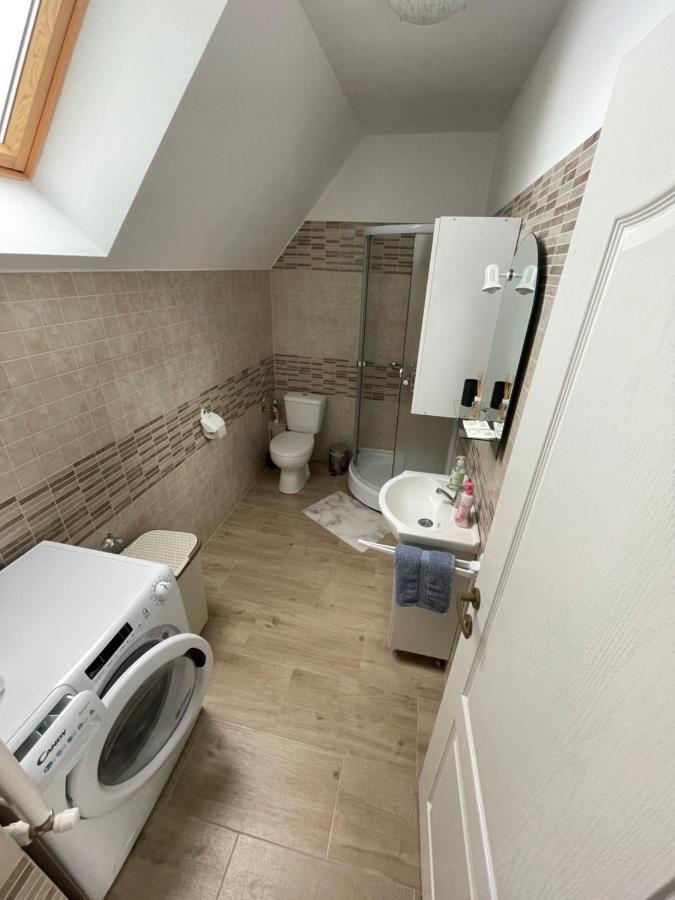 Rebeca Apartament Лугож Екстериор снимка